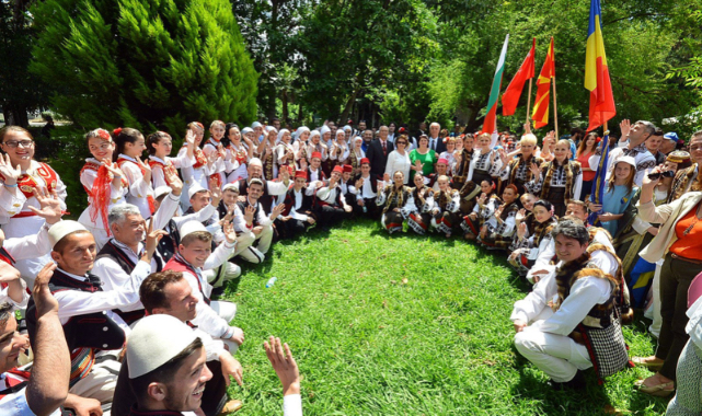 İzmir'den Dünya'ya Barış Mesajı