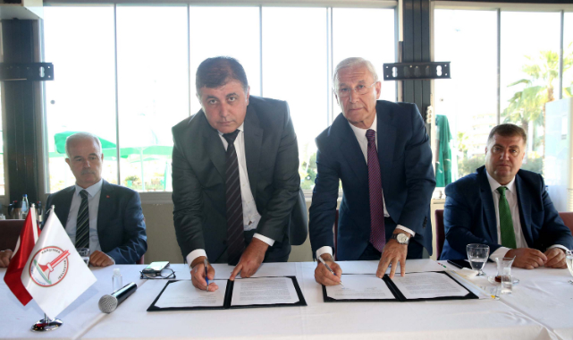 Karşıyaka Belediyesi Kente Hizmet Yolunda
