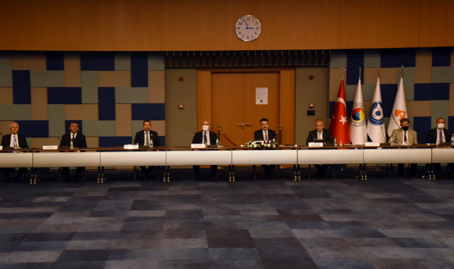 Pakdemirli: "İzmir Çalışan ve Üreten Bir Kent"