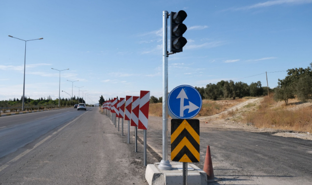 Altınova'da Köy Yollarına Trafik Bağlantısı Artık Daha Güvenli