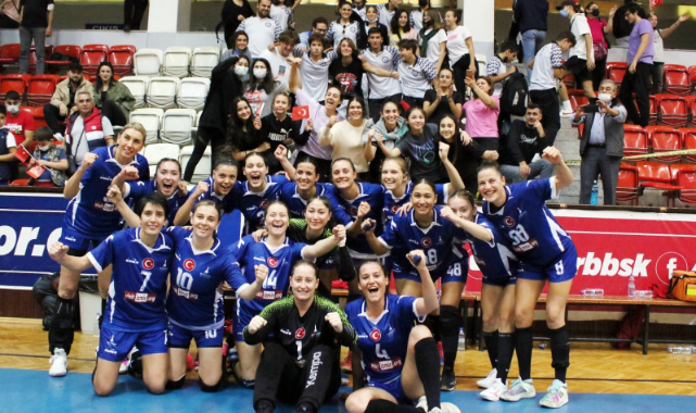 Kadın Hentbolunda İzmir Büyükşehir Belediyesi'ne Portekizli Rakip
