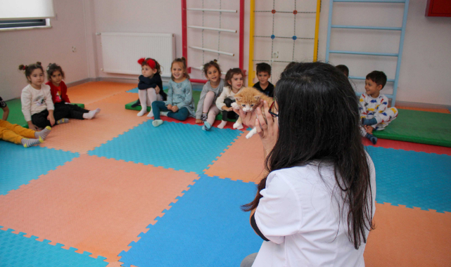 Karşıyaka Belediyesi'nden 'Bilinçli Nesiller' Etkinliği