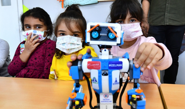Teknoloji Çocukları İZELMAN'la Büyüyor
