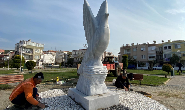 Barış Parkı'nın Simgesi Güvercin Heykeli
