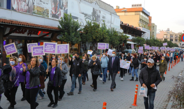 Efes Selçuk'tan "Eşim Değil Eşitimsin" Yürüyüşü