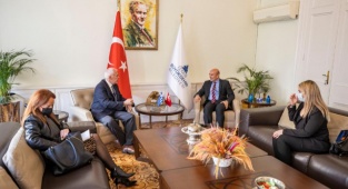 Yunanistan Ankara Büyükelçisi Başkan Soyer’i Ziyaret Etti