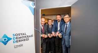 Sosyal Demokrasi Derneği İzmir Şubesi Açıldı