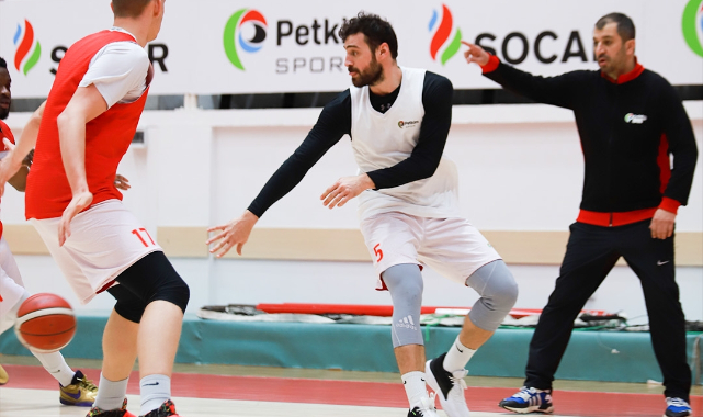 Aliağa Petkim Spor, Pınar Karşıyaka'ya Konuk Oluyor