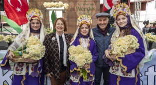 Karaburun’da İki Yıl Aradan Sonra Mis Kokulu Festival