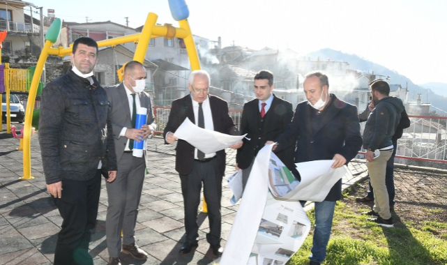 Başkan Selvitopu, Kavacık Meydan Projesi'ni Yerinde Anlattı
