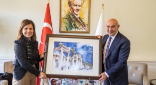 Büyükelçilerden Buca Metrosu Temel Atma Törenine Övgü
