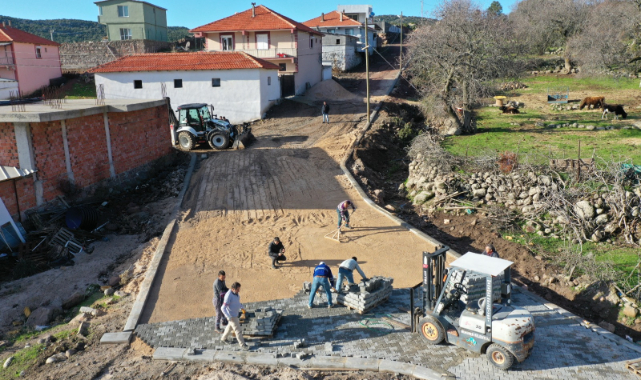 Çukurköy’ün Yollarına Parke Taşı Döşendi