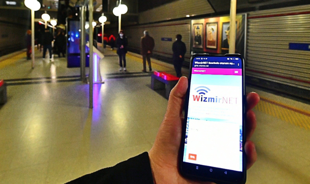İzmir Büyükşehir Belediyesi'nin Ücretsiz İnternet Hizmeti Yayılıyor