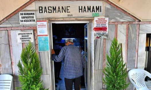 İzmir’in Misafirhanesi Basmane Kucaklamaya Devam Ediyor