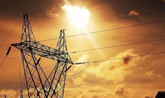 İzmir Karanlığa Gömülecek O Mahallelerde Uzun Süreli Elektrik Kesintileri Yaşanacak