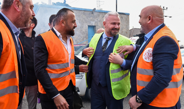 Menemen Belediyesi'nde Halaylı Tis Sevinci