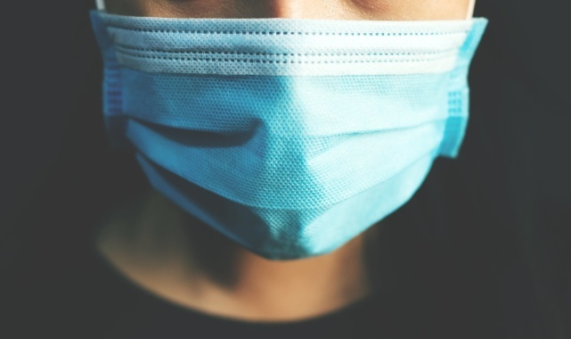 Büyük Karar Yarın Veriliyor! Maske Zorunluğu Belirli Yerler Haricinde Tamamen Kalkacak