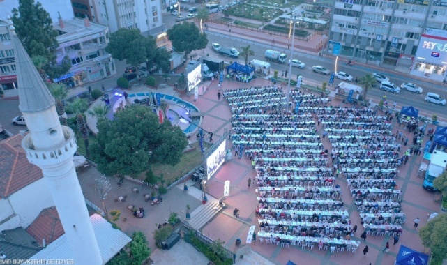 İzmir Büyükşehir Belediyesi’nin İftar Sofrası Aliağa’da Kuruldu