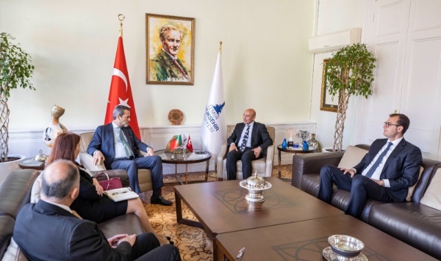 Başkan Soyer Portekiz Büyükelçisi’ni Terra Madre’ye Davet Etti