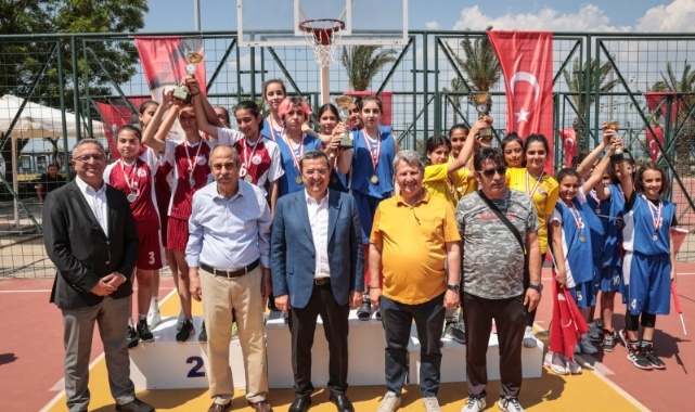 Konak'ta Sokak Basketbolu Fırtınası Esti