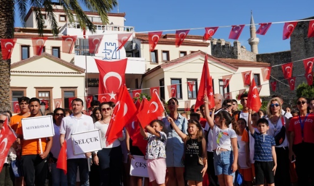 Yarımada Spor Oyunları 2022 Büyük Bir Coşkuyla Çeşme'de Başladı