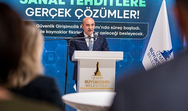 Başkan Soyer'den gençlere çağrı: "Bu eşsiz toprakları bırakıp gitmeyin''