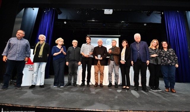 Soykan ödülünü Özuslu'dan aldı