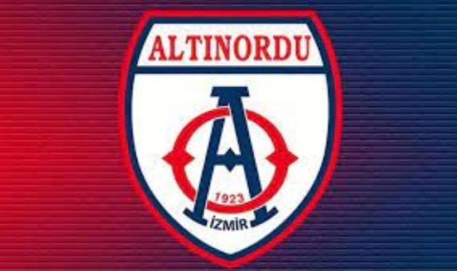 Altınordu'da iki futbolcuyla yollar ayrıldı!