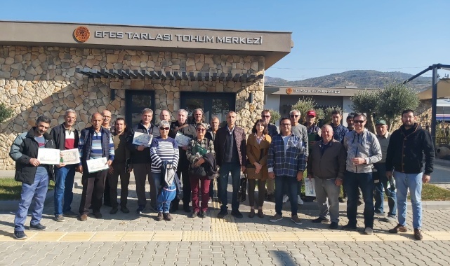 Efes Tarlası Yaşam Köyü'nde Çiftçi Eğitimleri Devam Ediyor
