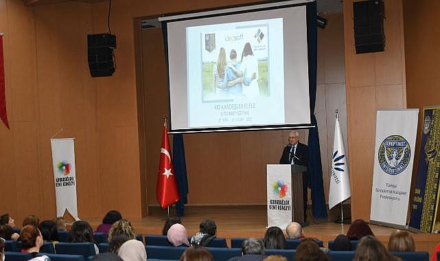Karabağlar'da Kadınlar "e-ticareti" öğrendi