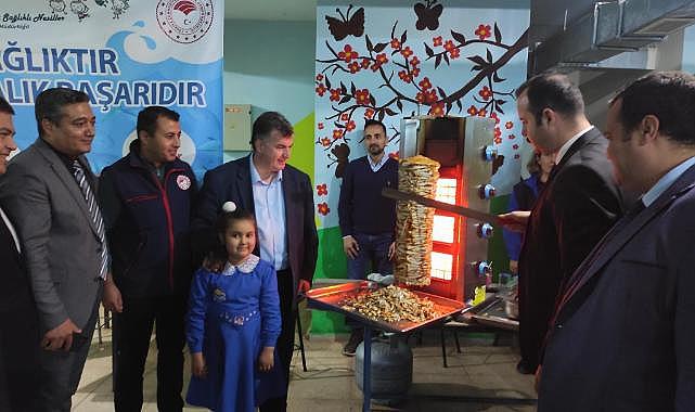 Başkandan Öğrencilere Tavsiye '' Balık Sağlıktır''