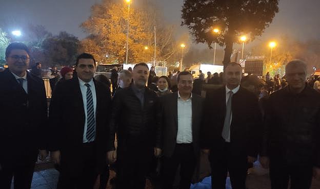 İmamoğlu'na İzmir'den büyük destek
