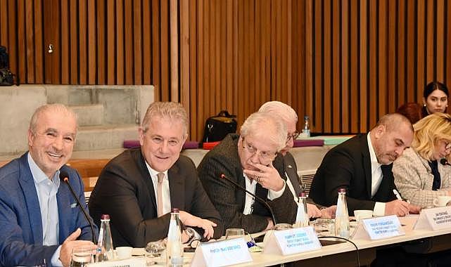 Milletvekili Bostancı: "Farklı görüşten insanlarla diyalog kurmaktan çekinmeyin, herkese temas etmek çok önemli"