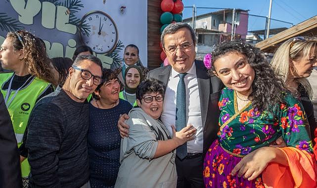 Konak Belediyesi'nden Özel çocuklara özel kutlama