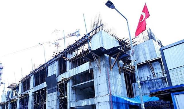 Vali Köşger Kongre binasının 17 Şubat'a yetişeceğini duyurdu