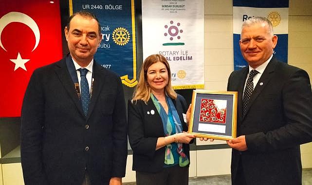 Alsancak Rotary'nin Meslekte Üstün Hizmet Ödülü sektörün üçüncü kuşak temsilcisine...