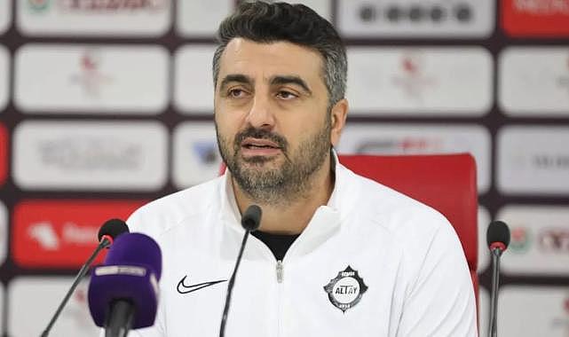 Altay Teknik Direktörü Sinan Kaloğlu'ndan İzmir'e 'yalnızız' sitemi
