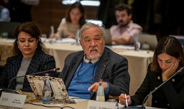 Başkan Soyer ikinci Yüksek İstişare Kurulu Toplantısı'nda konuştu: "Günü kurtarmaya değil geleceği tasarlamaya hazırlanıyoruz"