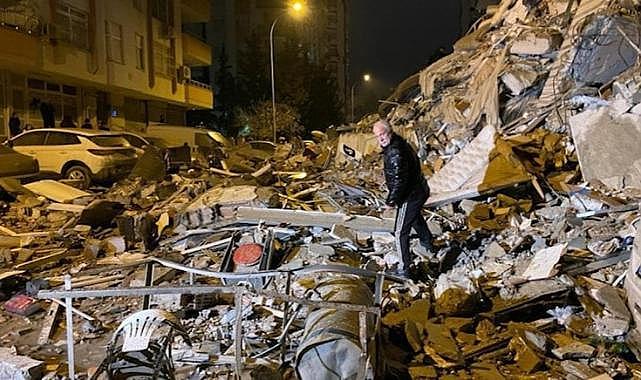 AK Parti İzmir 3 yardım TIR'ı yolluyor
