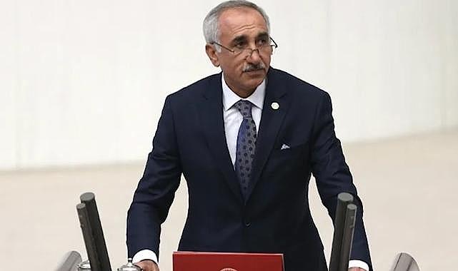 AKP'li Vekil Enkaz Altında!
