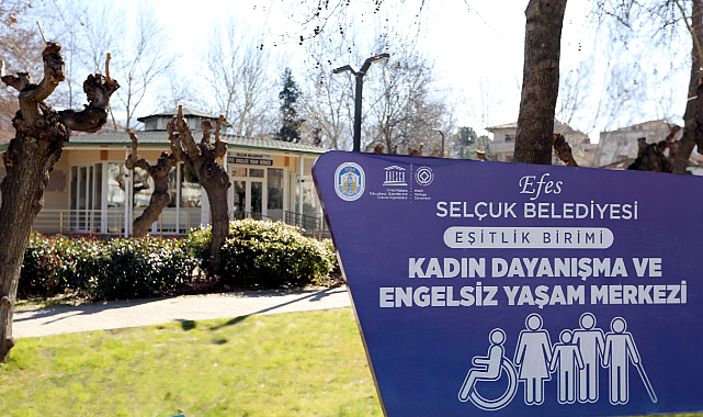 Efes Selçuk'a gelen depremzedelere psikolojik destek