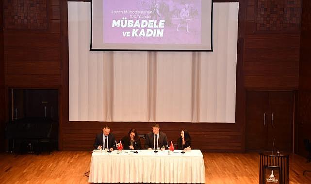 "İzmir Acıyı Güce Dönüştüren Kadınların Elleri Üzerinde Yükseliyor"