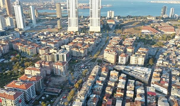 Bayraklı'da evlerin yüzde 70'i çürük!