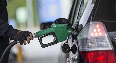 Benzine bir zam daha: İzmir'de ne kadar?