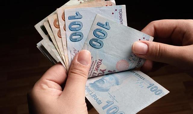 En düşük emekli maaşının 7 bin 500 TL olmasını öngören teklif TBMM de kabul edildi.