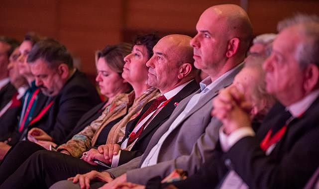 Türkiye'nin büyümesinde demokratikleşme ve eşitlik vurgusu