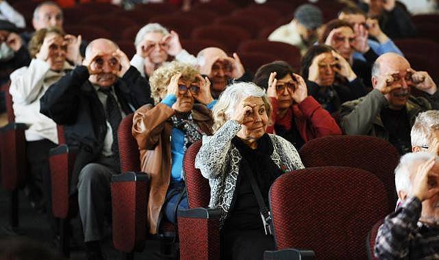 Karşıyaka'da Parkinson Hastaları Unutulmadı