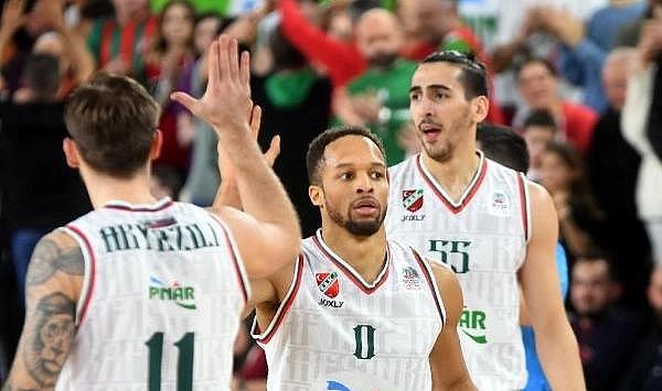 Pınar Karşıyaka'nın konuğu Anadolu Efes