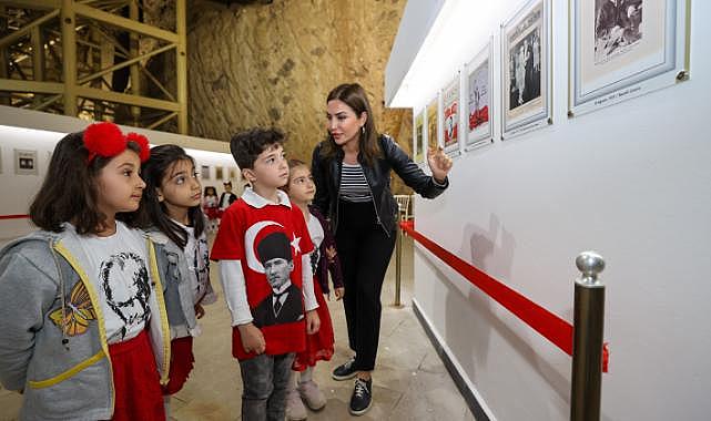 Atatürk Maskı'ndaki sergiye miniklerden ziyaret