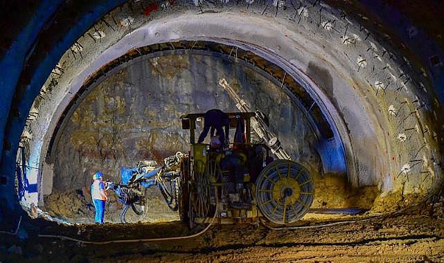 Buca Onat Tüneli'nin viyadük yolu 7 Mayıs'ta açılıyor